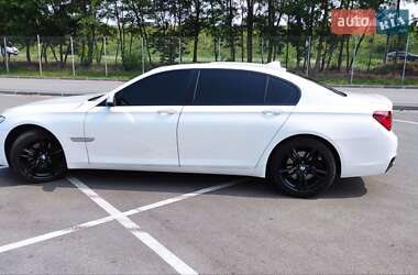 Седан BMW 7 Series 2013 в 