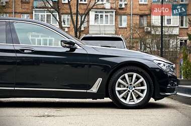 Седан BMW 7 Series 2018 в 