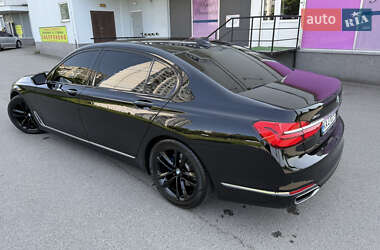 Седан BMW 7 Series 2017 в 