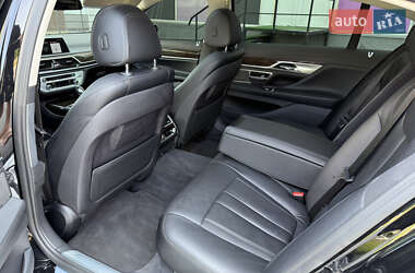 Седан BMW 7 Series 2017 в 