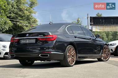 Седан BMW 7 Series 2016 в 