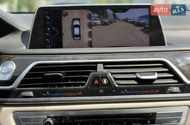 Седан BMW 7 Series 2016 в 