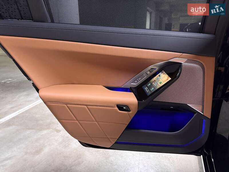 Седан BMW 7 Series 2023 в Киеве