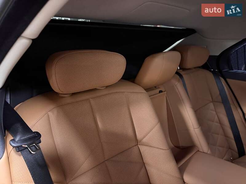 Седан BMW 7 Series 2023 в Киеве