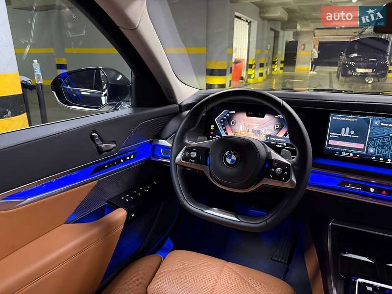 Седан BMW 7 Series 2023 в Киеве