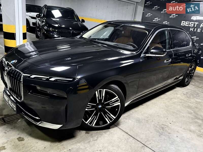 Седан BMW 7 Series 2023 в Киеве