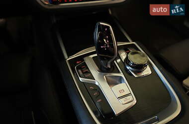 Седан BMW 7 Series 2017 в 