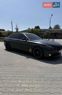Седан BMW 7 Series 2011 в Виннице