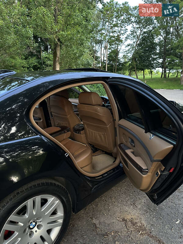 Седан BMW 7 Series 2007 в Львові