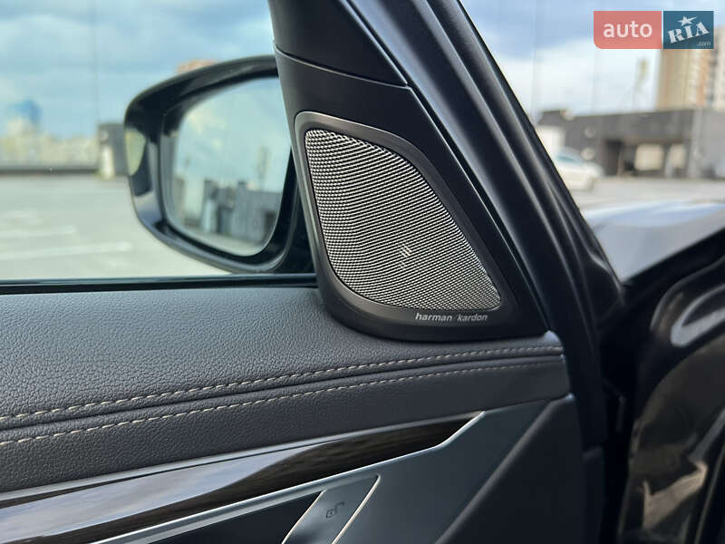 Седан BMW 7 Series 2016 в Києві