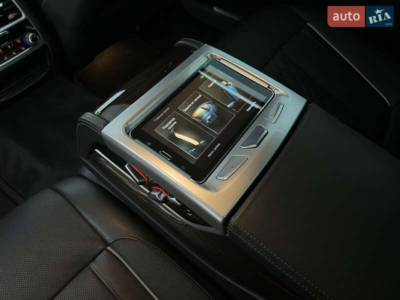 Седан BMW 7 Series 2016 в Києві