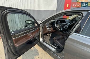 Седан BMW 7 Series 2017 в 