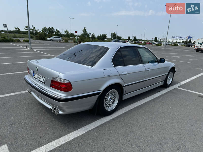 Седан BMW 7 Series 1998 в Рени