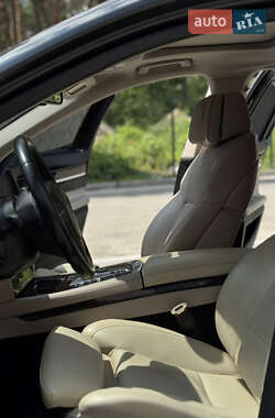 Седан BMW 7 Series 2010 в  фото 11 Седан BMW 7 Series 2010 в