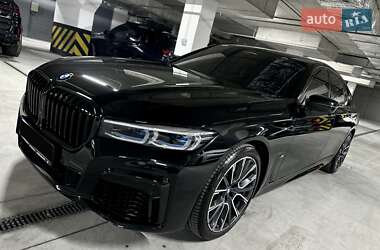 Седан BMW 7 Series 2022 в 