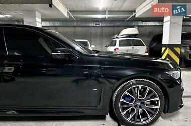 Седан BMW 7 Series 2022 в 