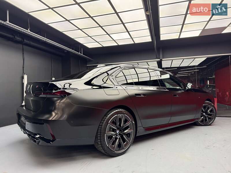 Седан BMW 7 Series 2022 в Києві