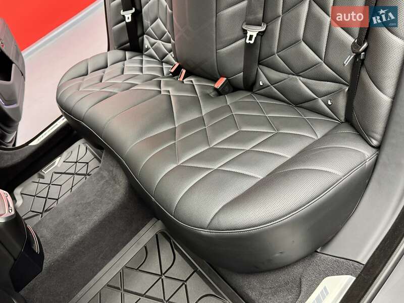 Седан BMW 7 Series 2022 в Києві