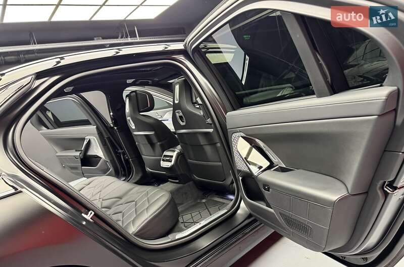 Седан BMW 7 Series 2022 в Києві