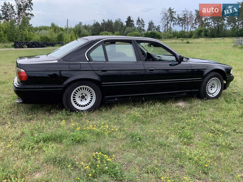 BMW 7 Series 1997