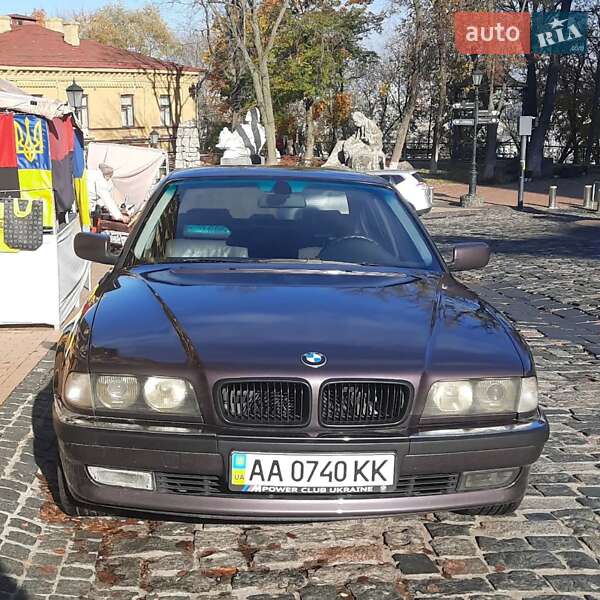 Седан BMW 7 Series 1997 в Киеве