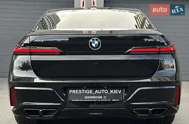 Седан BMW 7 Series 2022 в 