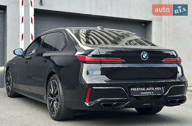 Седан BMW 7 Series 2022 в 
