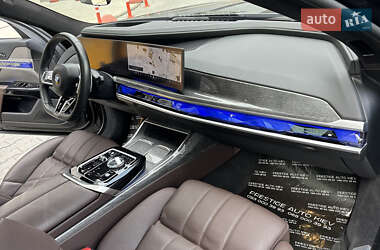 Седан BMW 7 Series 2022 в 