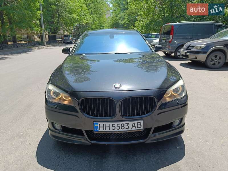 Седан BMW 7 Series 2011 в Одесі