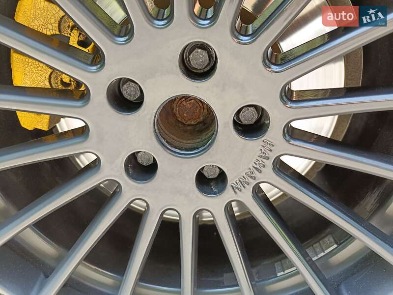 Седан BMW 7 Series 2011 в Одесі