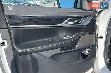 Седан BMW 7 Series 2018 в 
