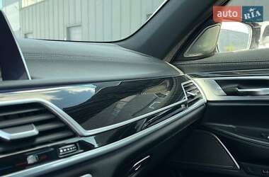 Седан BMW 7 Series 2018 в 