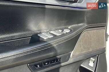 Седан BMW 7 Series 2018 в 