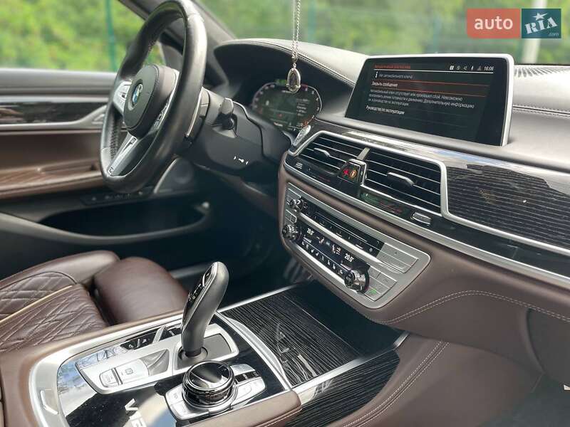 Седан BMW 7 Series 2021 в Кременчуге
