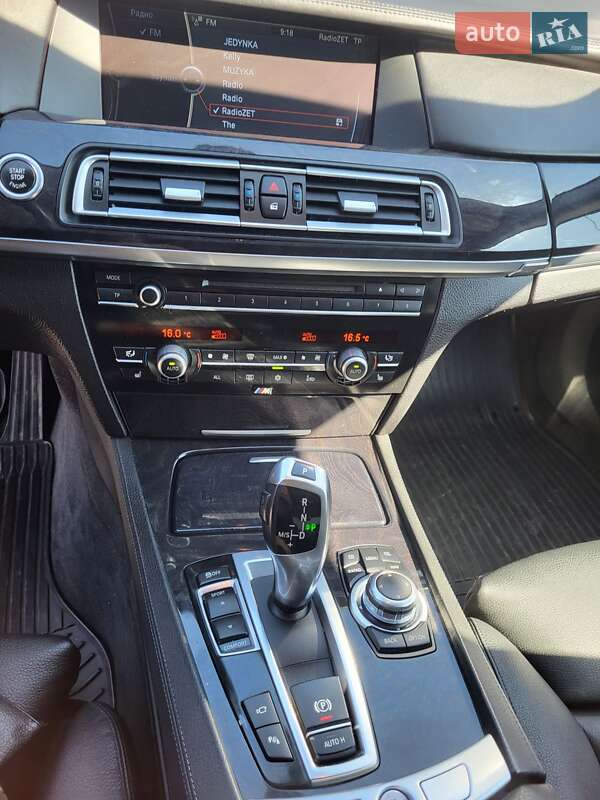 Седан BMW 7 Series 2010 в Хмельницком