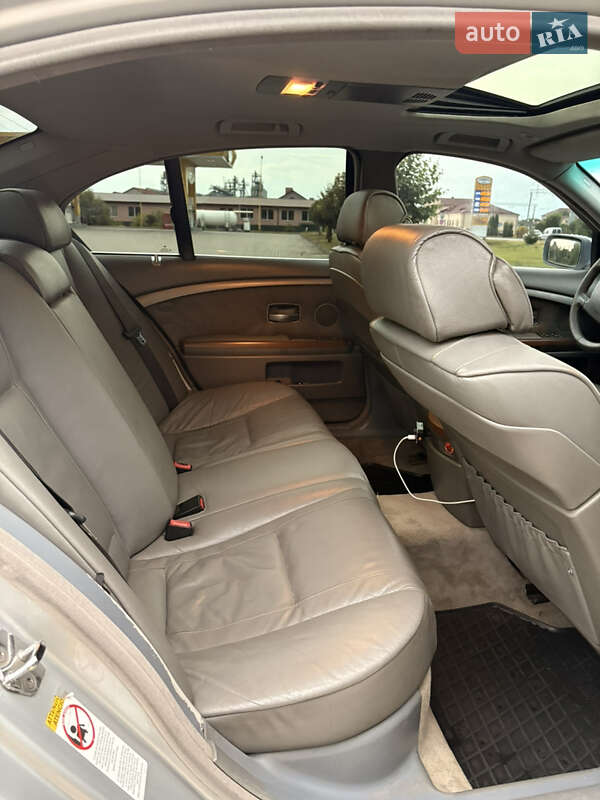 Седан BMW 7 Series 2003 в Бродах