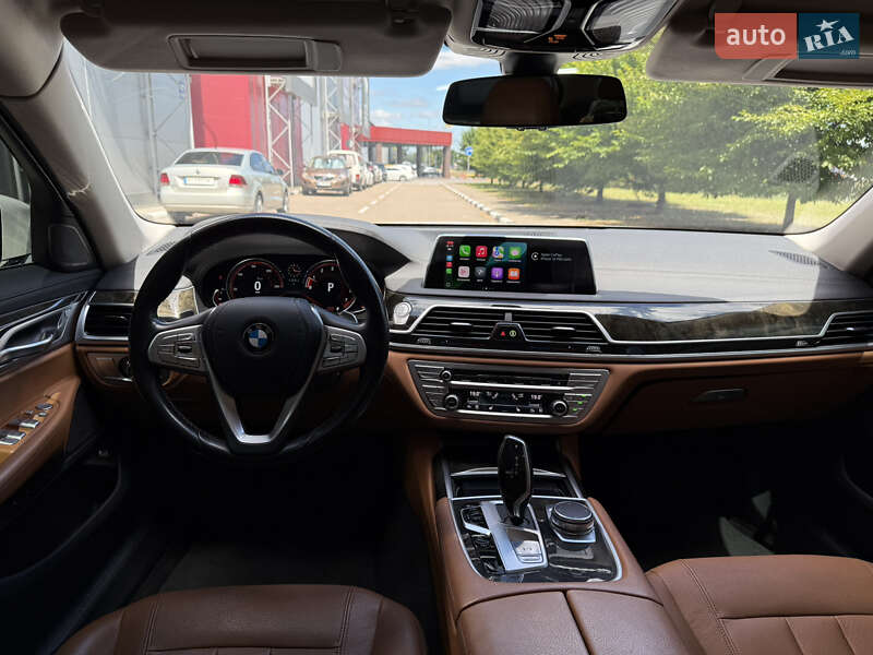 Седан BMW 7 Series 2018 в Киеве