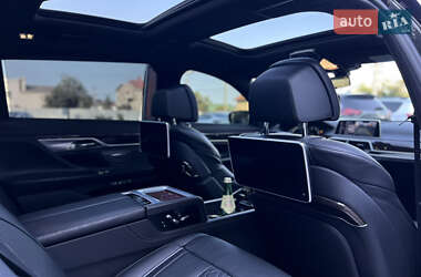 Седан BMW 7 Series 2017 в 