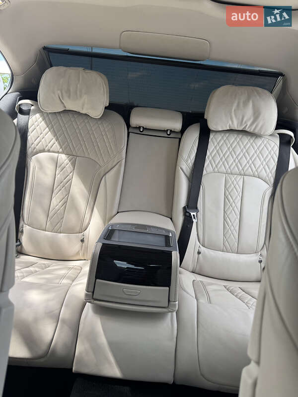 Седан BMW 7 Series 2019 в Ивано-Франковске