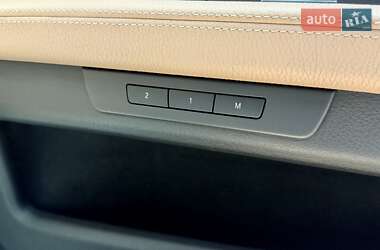 Седан BMW 7 Series 2011 в 