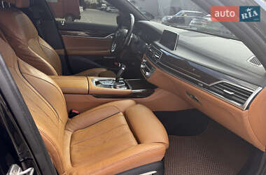 Седан BMW 7 Series 2015 в Хмельницком