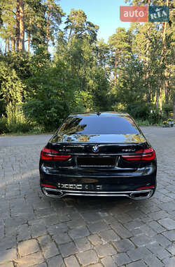 Седан BMW 7 Series 2015 в 
