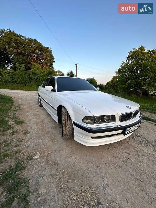 Седан BMW 7 Series 1995 в Теребовле