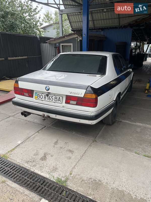 Седан BMW 7 Series 1988 в Києві