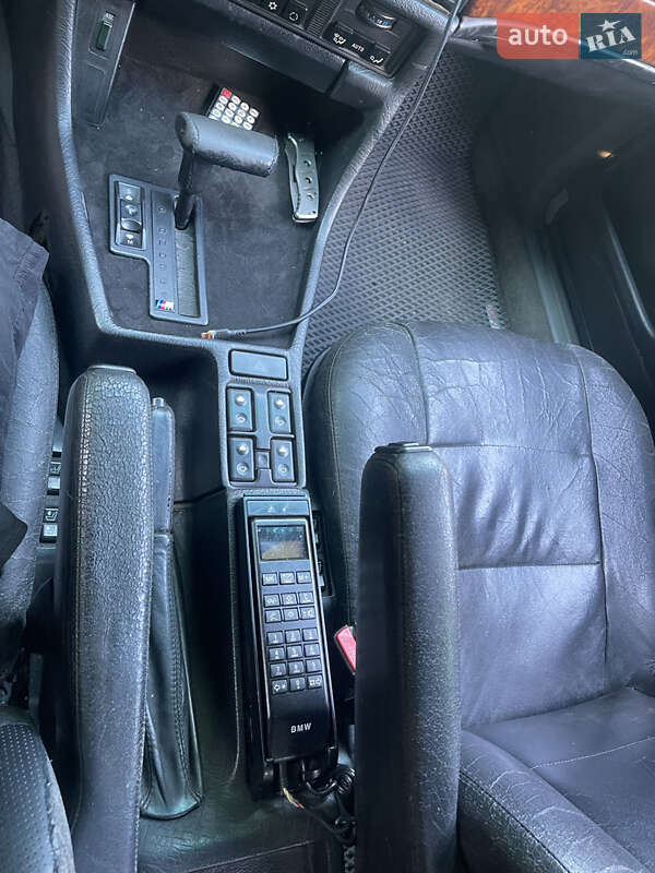 Седан BMW 7 Series 1988 в Києві