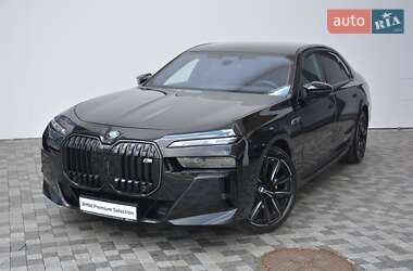 Седан BMW 7 Series 2025 в Киеве
