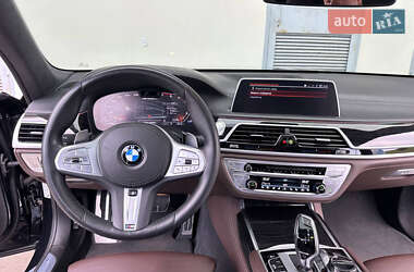 Седан BMW 7 Series 2022 в 