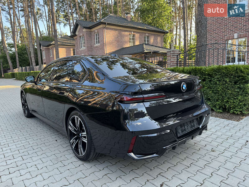Седан BMW 7 Series 2024 в Киеве фото 16 Седан BMW 7 Series 2024 в Киеве
