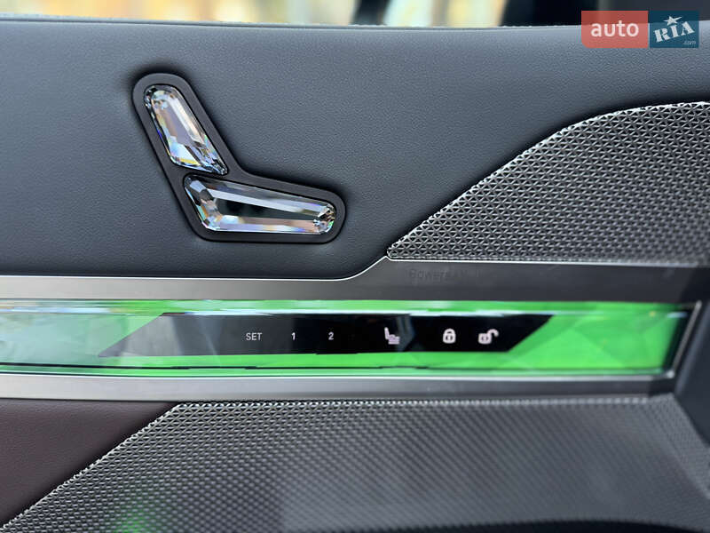 Седан BMW 7 Series 2024 в Киеве фото 24 Седан BMW 7 Series 2024 в Киеве