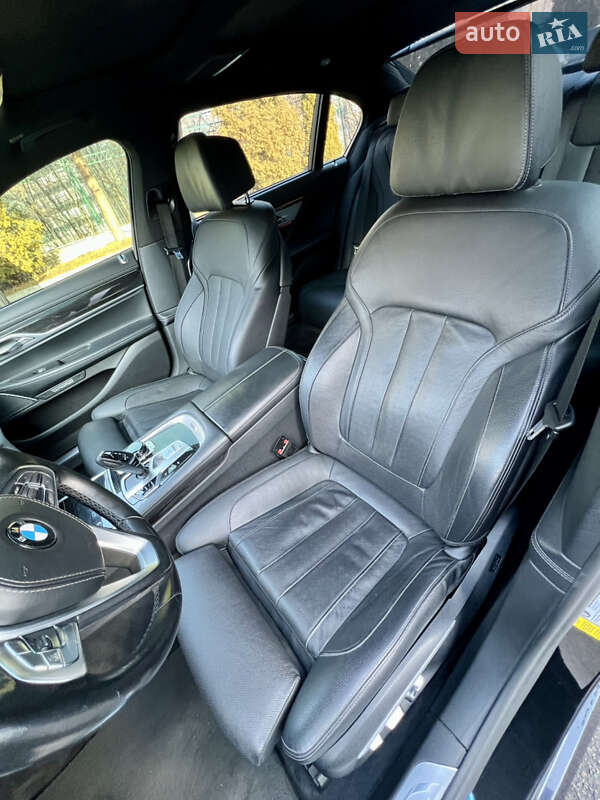 Седан BMW 7 Series 2016 в Днепре